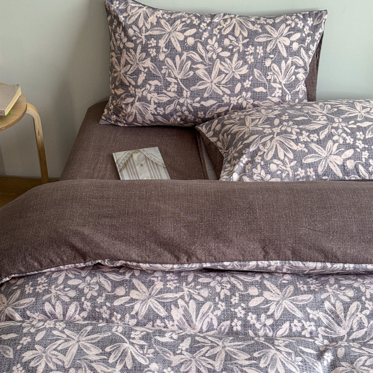 91家纺网 家纺一手货源 找家纺 优贝家纺 秋冬新品加厚高克重原麻复古水洗亚麻棉麻皱皱纱印花四件套 苍梧