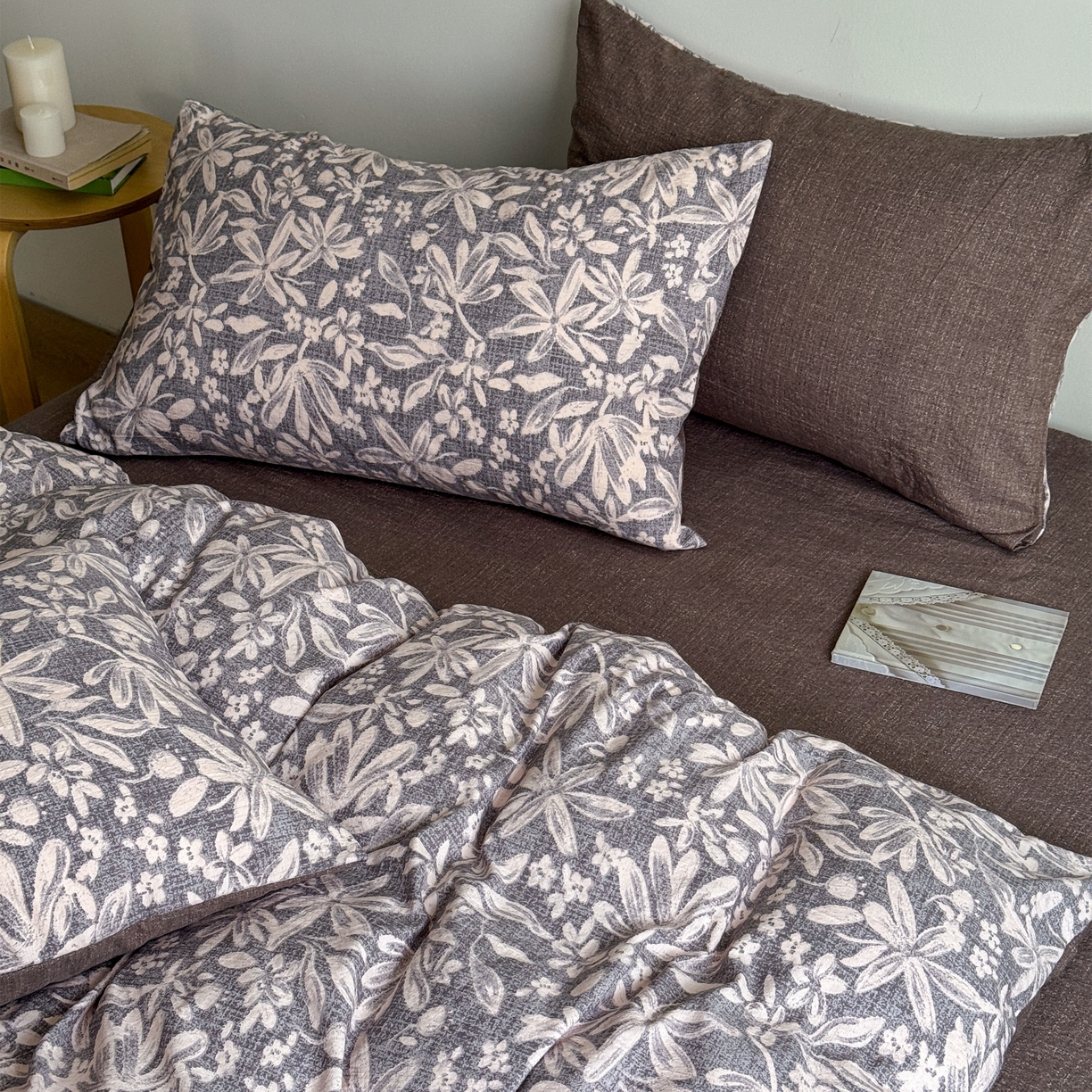 91家纺网 家纺一手货源 找家纺 优贝家纺 秋冬新品加厚高克重原麻复古水洗亚麻棉麻皱皱纱印花四件套 苍梧