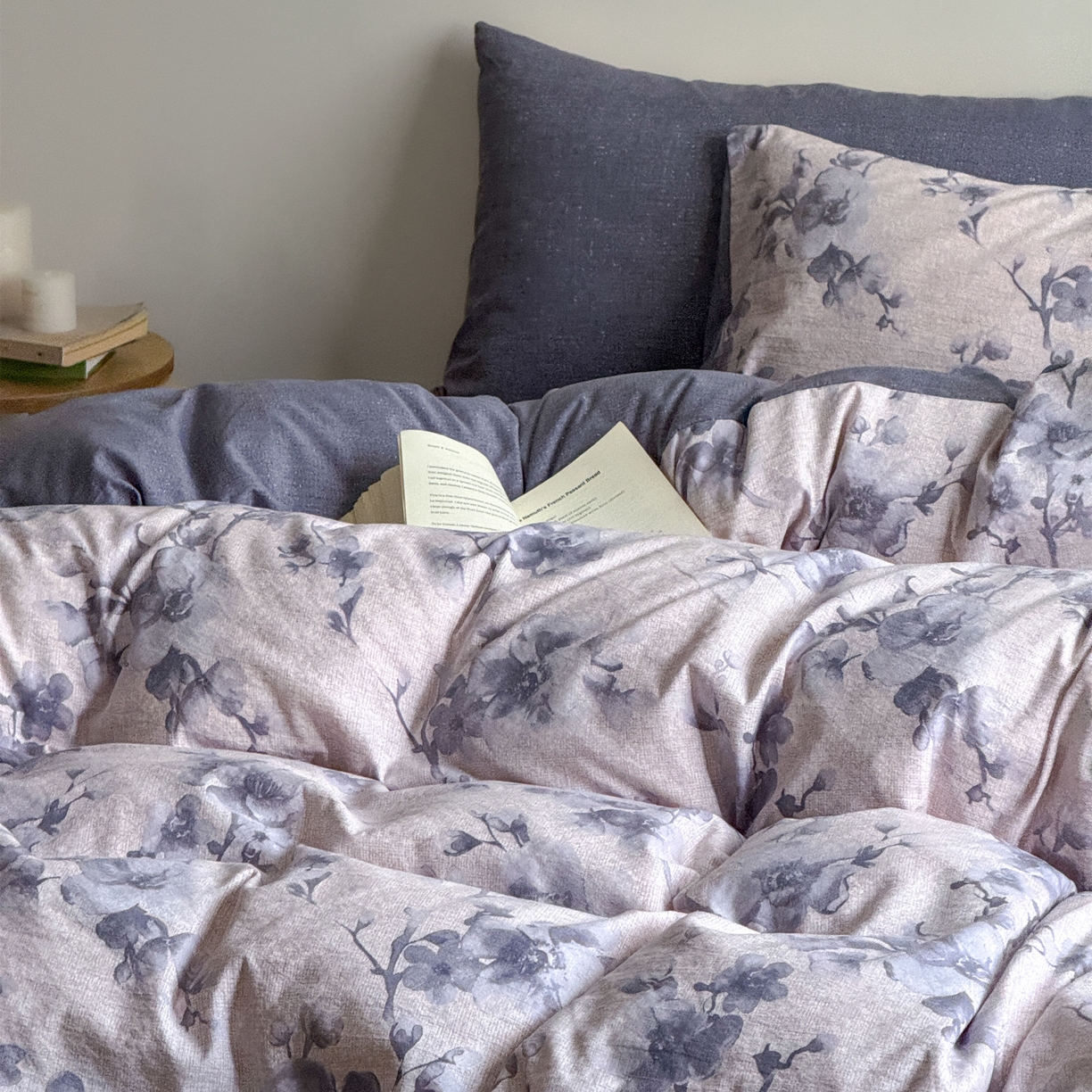 91家纺网 家纺一手货源 找家纺 优贝家纺 秋冬新品加厚高克重原麻复古水洗亚麻棉麻皱皱纱印花四件套 慕雪-灰