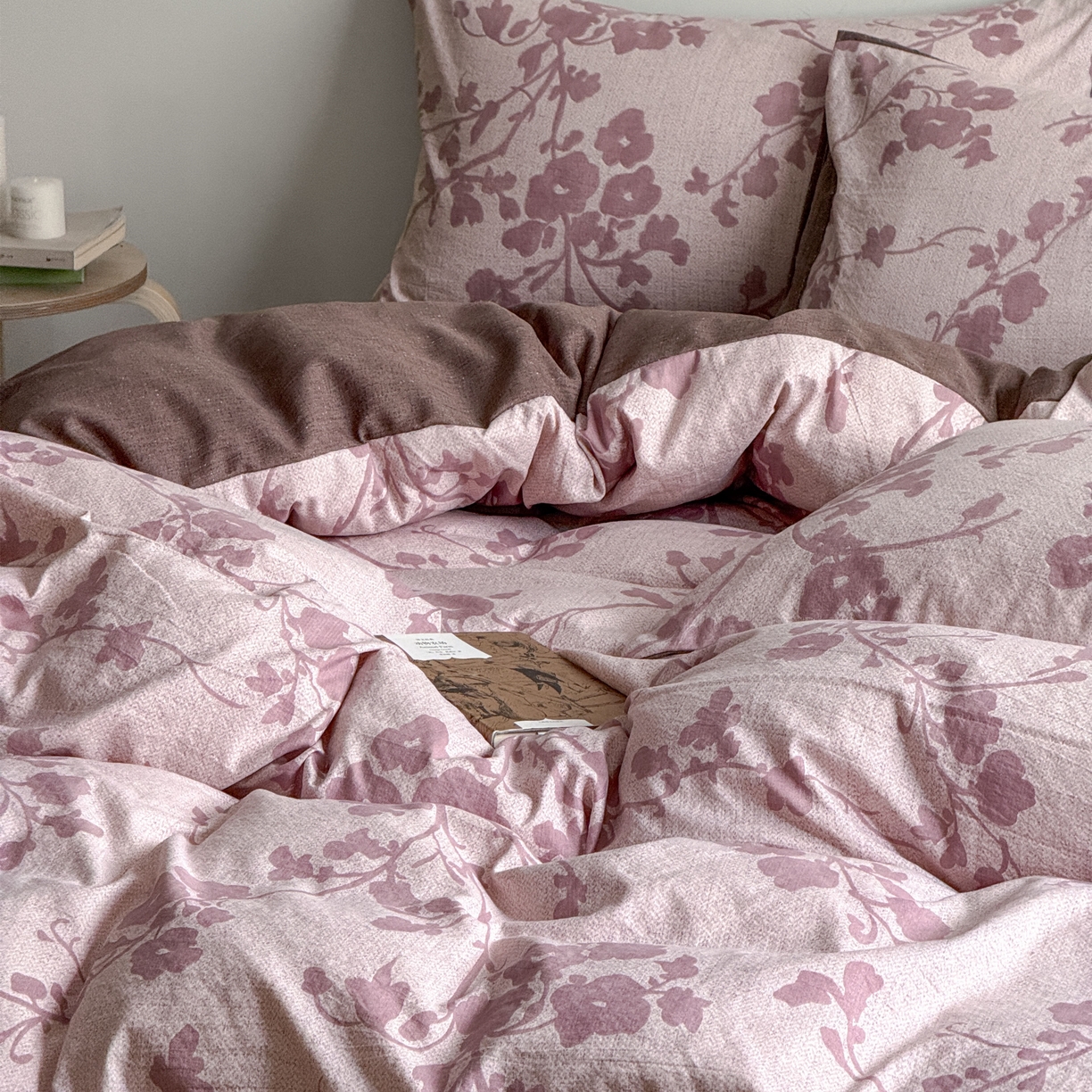 91家纺网 家纺一手货源 找家纺 优贝家纺 秋冬新品加厚高克重原麻复古水洗亚麻棉麻皱皱纱印花四件套 花颜