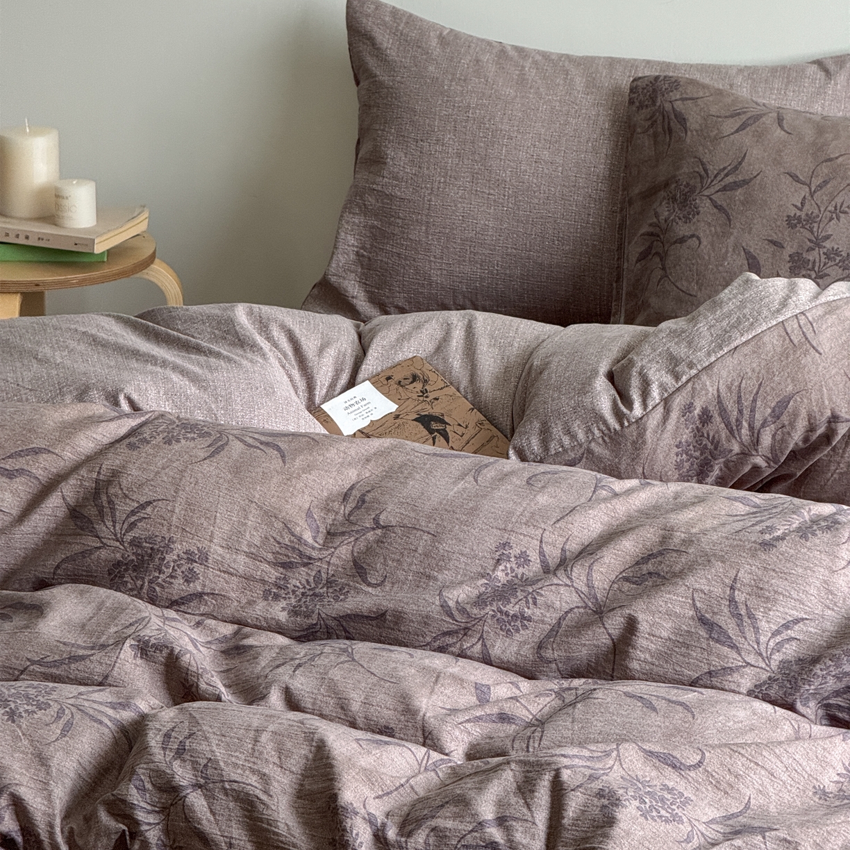 91家纺网 家纺一手货源 找家纺 优贝家纺 2025秋冬新品加厚高克重原麻复古水洗亚麻棉麻皱皱纱印花四件套 玉茗