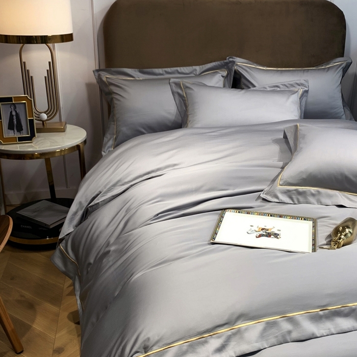 91家纺网 家纺一手货源 找家纺 南泉坊 2025新款50支纯棉贡缎四件套 浅银灰