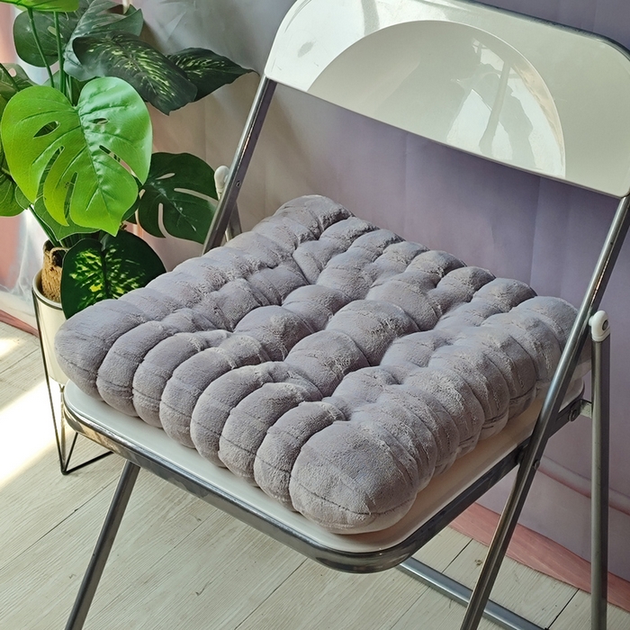 91家纺网 家纺一手货源 找家纺   新款牛奶绒绒饼干坐垫手工垫子屁股垫椅子垫装饰家园创意抱枕靠垫