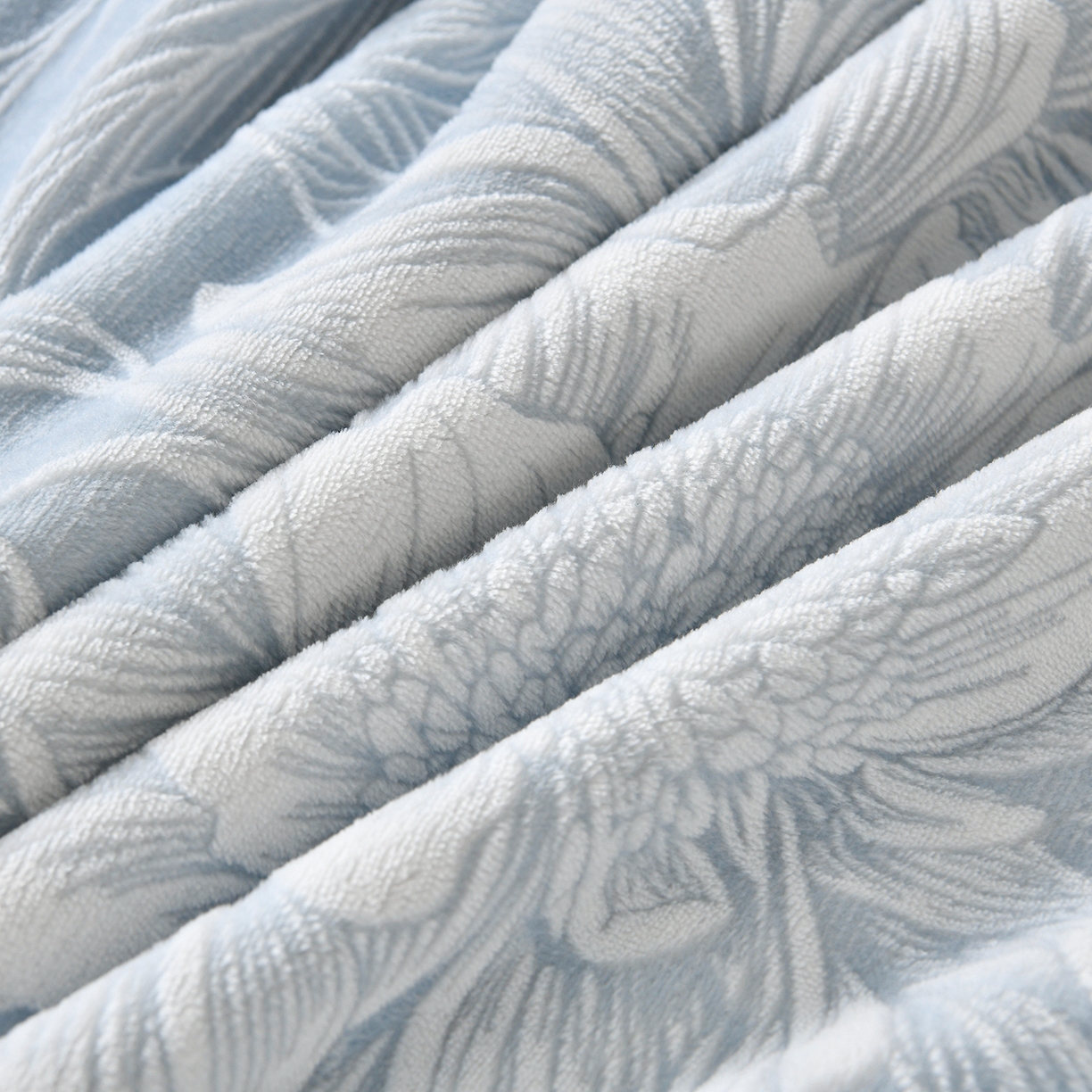 91家纺网 家纺一手货源 找家纺 湘雪家居  2025新款高克重雕花牛奶绒四件套 梦娜-宾利兰