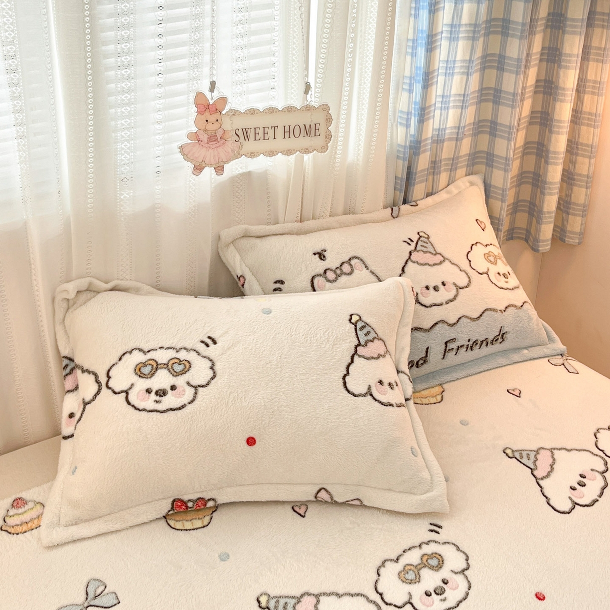 91家纺网 家纺一手货源 找家纺 川悦生活 2025新款高克重双面雪花绒印花毛毯三件套 毛毯快乐派对