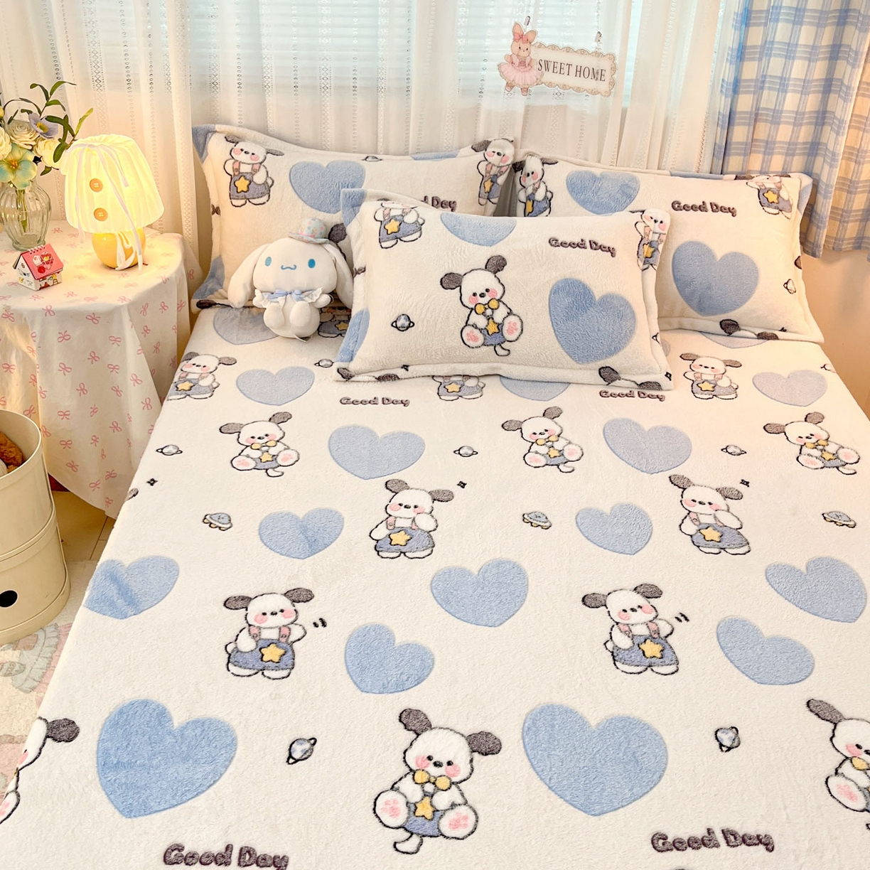 91家纺网 家纺一手货源 找家纺 川悦生活 2025新款高克重双面雪花绒印花毛毯三件套 毛毯快乐西高地