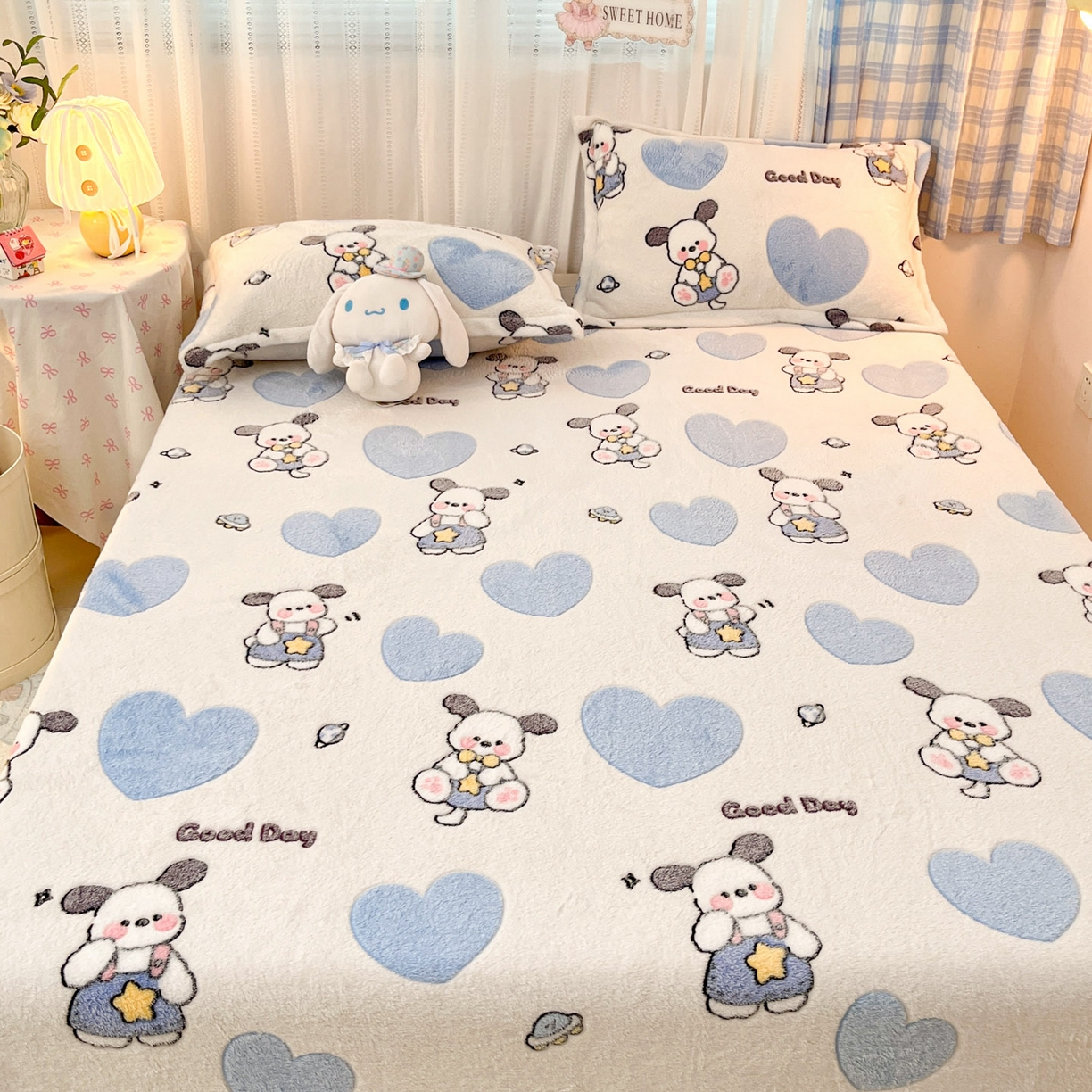 91家纺网 家纺一手货源 找家纺 川悦生活 2025新款高克重双面雪花绒印花毛毯三件套 毛毯快乐西高地