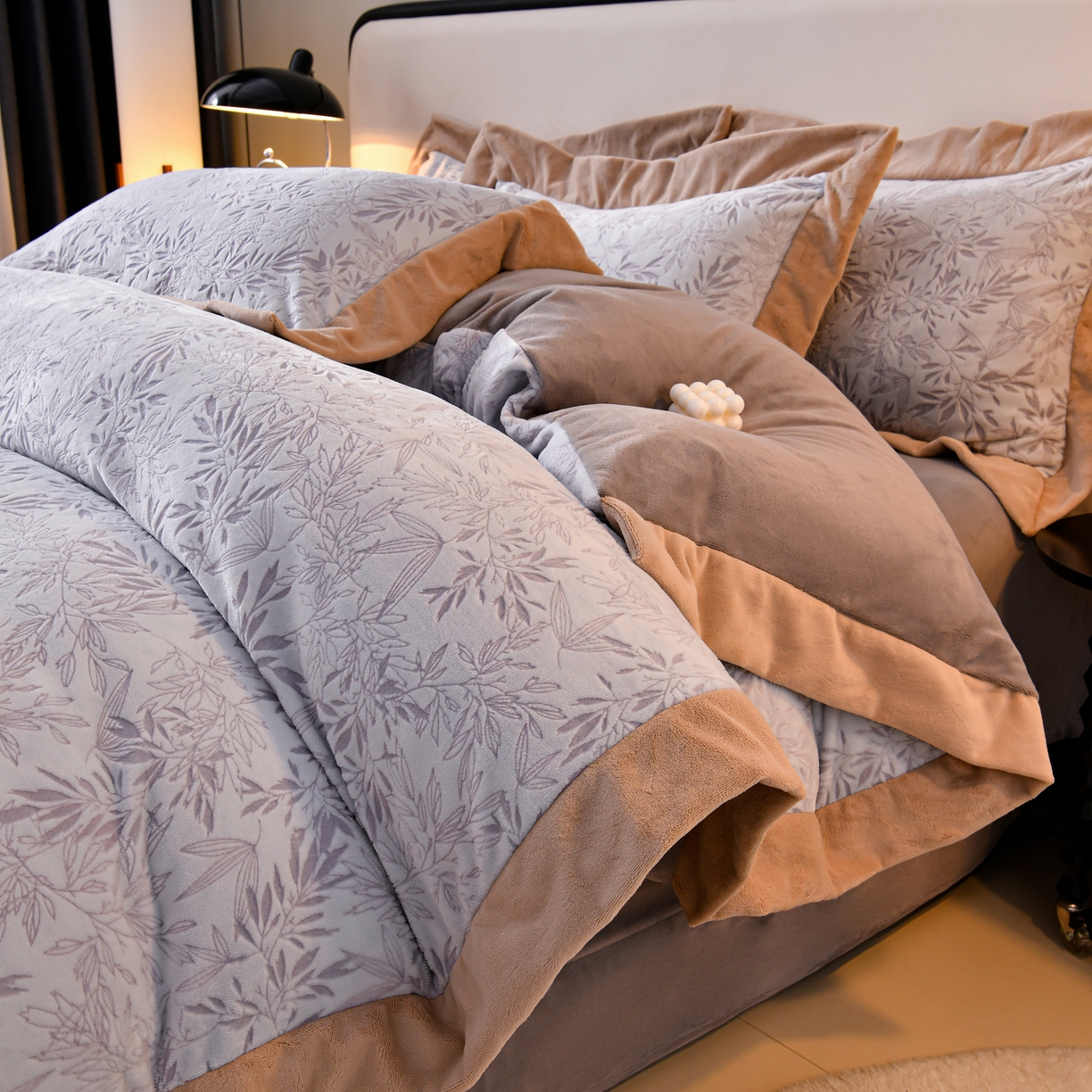 湘雪家居  2025新款高克重雕花牛奶绒四件套 霜雪款-泫雅紫