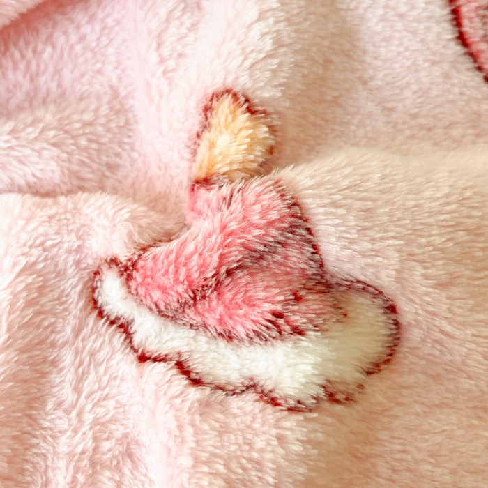 91家纺网 家纺一手货源 找家纺 川悦生活 2025新款高克重双面雪花绒印花毛毯三件套 毛毯蜜语奶兔