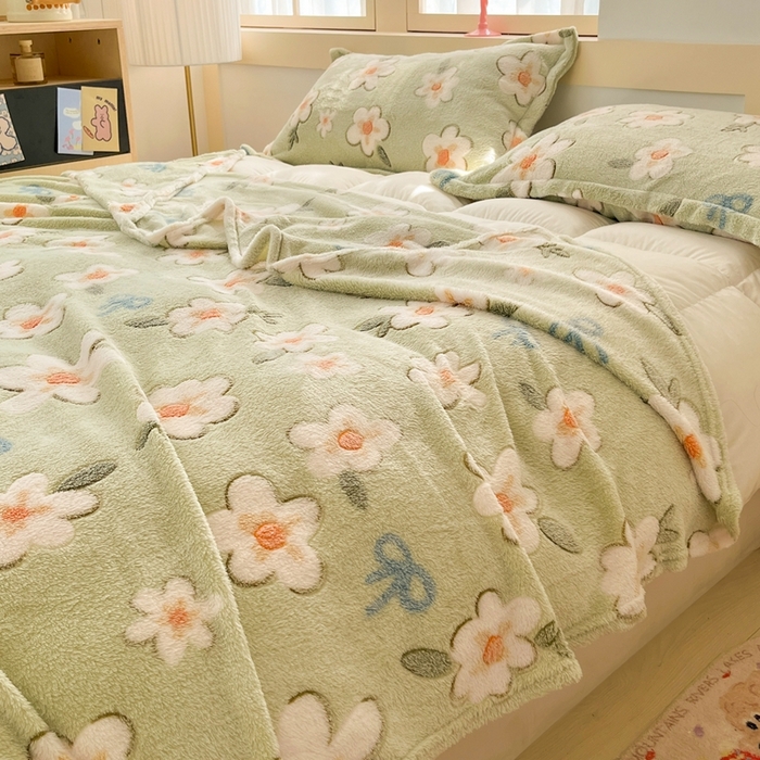 91家纺网 家纺一手货源 找家纺 川悦生活 2025新款高克重双面雪花绒印花毛毯三件套 毛毯奶芙小花