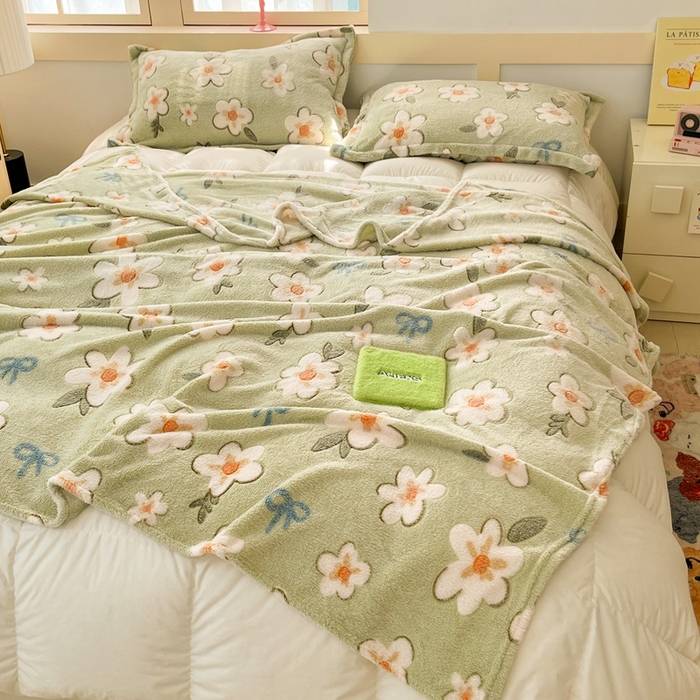 91家纺网 家纺一手货源 找家纺 川悦生活 2025新款高克重双面雪花绒印花毛毯三件套 毛毯奶芙小花