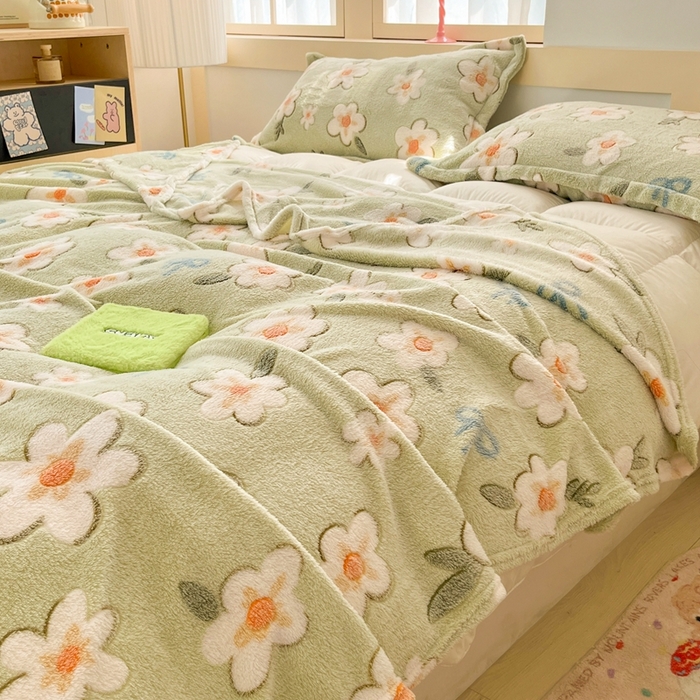 91家纺网 家纺一手货源 找家纺 川悦生活 2025新款高克重双面雪花绒印花毛毯三件套 毛毯奶芙小花