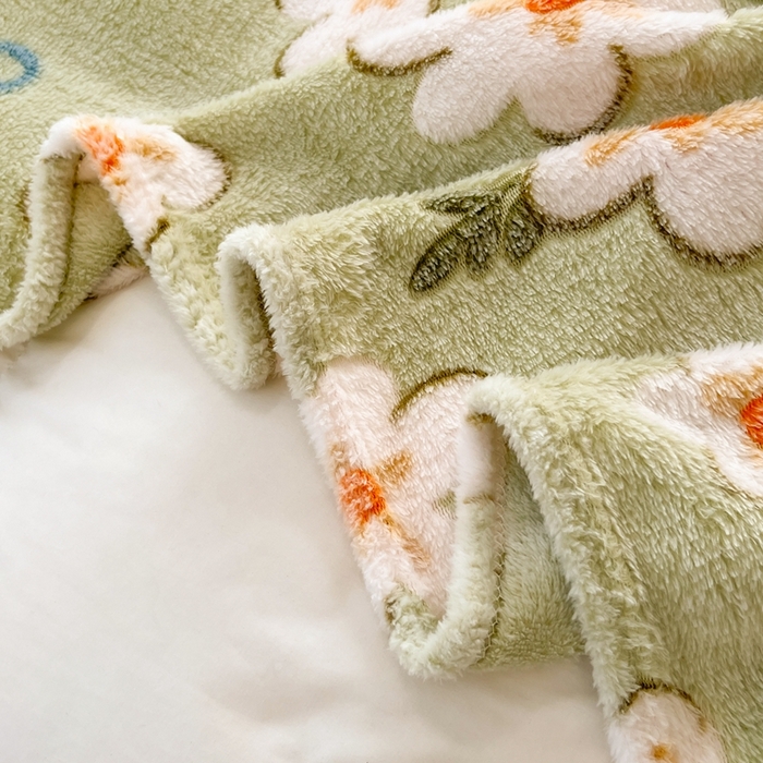 91家纺网 家纺一手货源 找家纺 川悦生活 2025新款高克重双面雪花绒印花毛毯三件套 毛毯奶芙小花