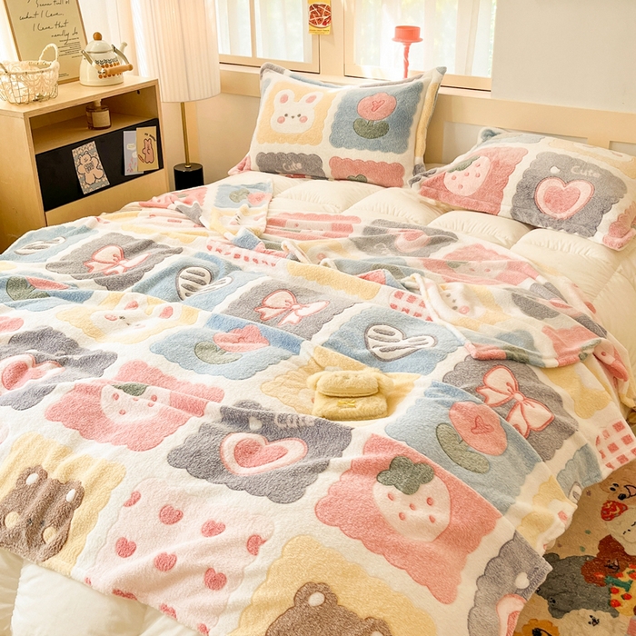 91家纺网 家纺一手货源 找家纺 川悦生活 2025新款高克重双面雪花绒印花毛毯三件套 毛毯甜蜜日常粉