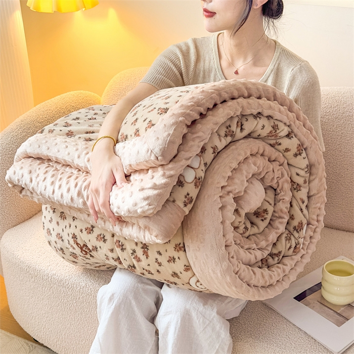 91家纺网 家纺一手货源 找家纺 默忆 2025新款牛奶绒豆豆被被子被芯 乖乖兔