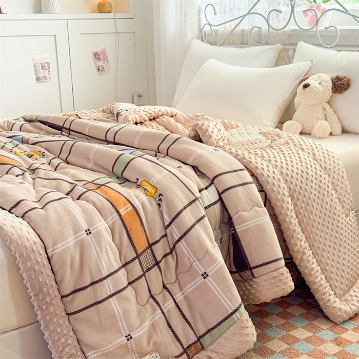 91家纺网 家纺一手货源 找家纺 默忆 2025新款牛奶绒豆豆被被子被芯 简格