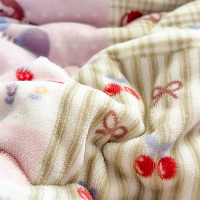 91家纺网 家纺一手货源 找家纺 默忆 2025新款牛奶绒豆豆被被子被芯 紫色日记