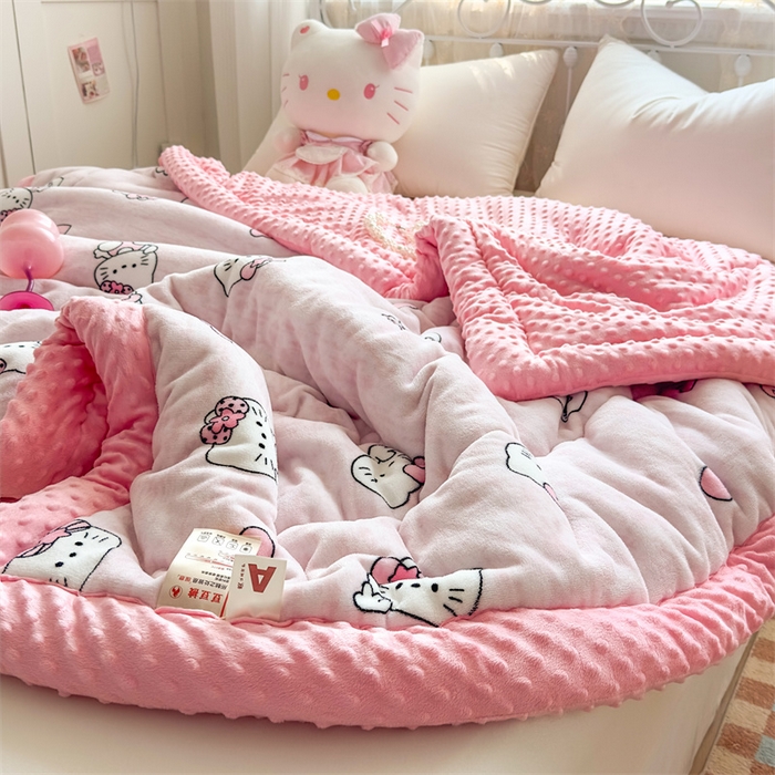 91家纺网 家纺一手货源 找家纺 默忆 2025新款牛奶绒豆豆被被子被芯 比耶kt猫