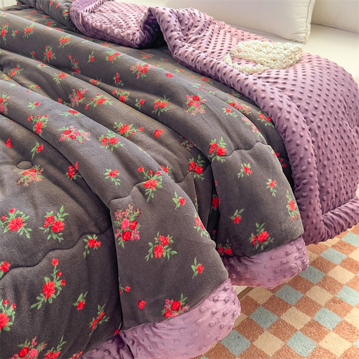 91家纺网 家纺一手货源 找家纺 默忆 2025新款牛奶绒豆豆被被子被芯 玫瑰