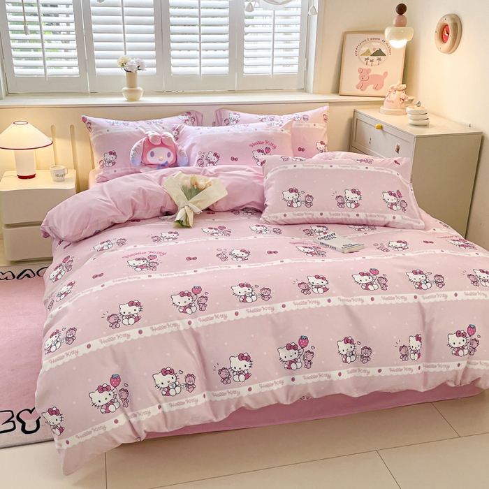 91家纺网 家纺一手货源 找家纺 港岛妹妹 2025新款云朵水洗工艺三丽鸥四件套 三丽鸥-草莓甜心kt猫