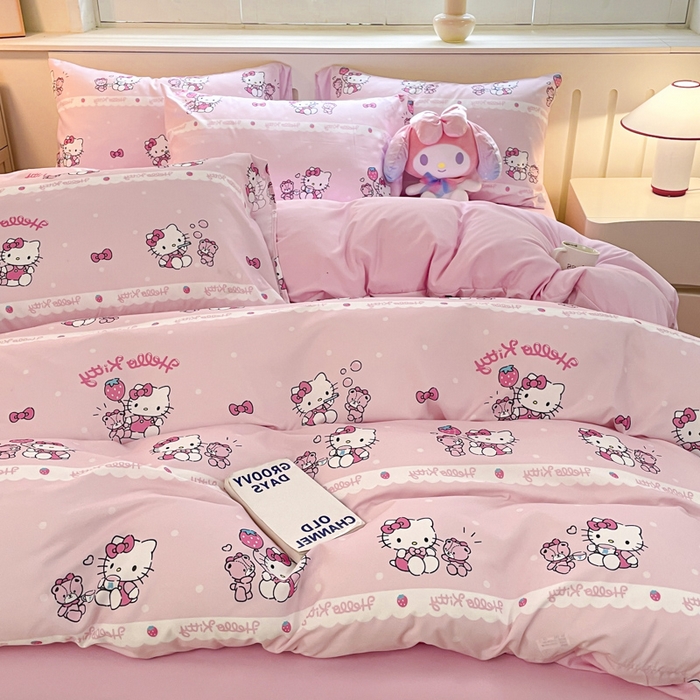 91家纺网 家纺一手货源 找家纺 港岛妹妹 2025新款云朵水洗工艺三丽鸥四件套 三丽鸥-草莓甜心kt猫