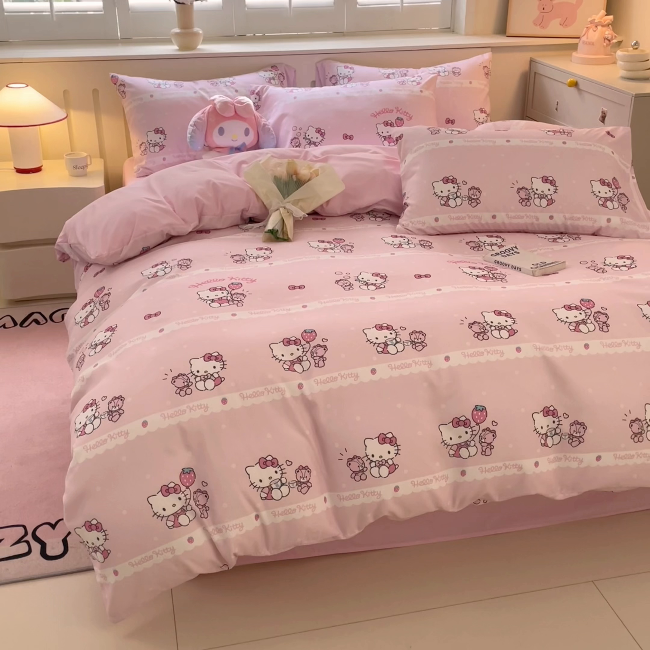 91家纺网 家纺一手货源 找家纺 港岛妹妹 2025新款云朵水洗工艺三丽鸥四件套 三丽鸥-草莓甜心kt猫