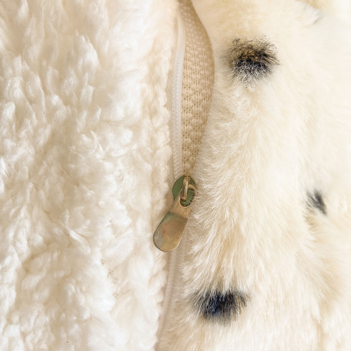 91家纺网 家纺一手货源 找家纺 眠势力 2025新款兔毛绒毛毯冬季加绒加厚盖毯兔兔绒保暖毯子带拉链-小清新系列 经典波点