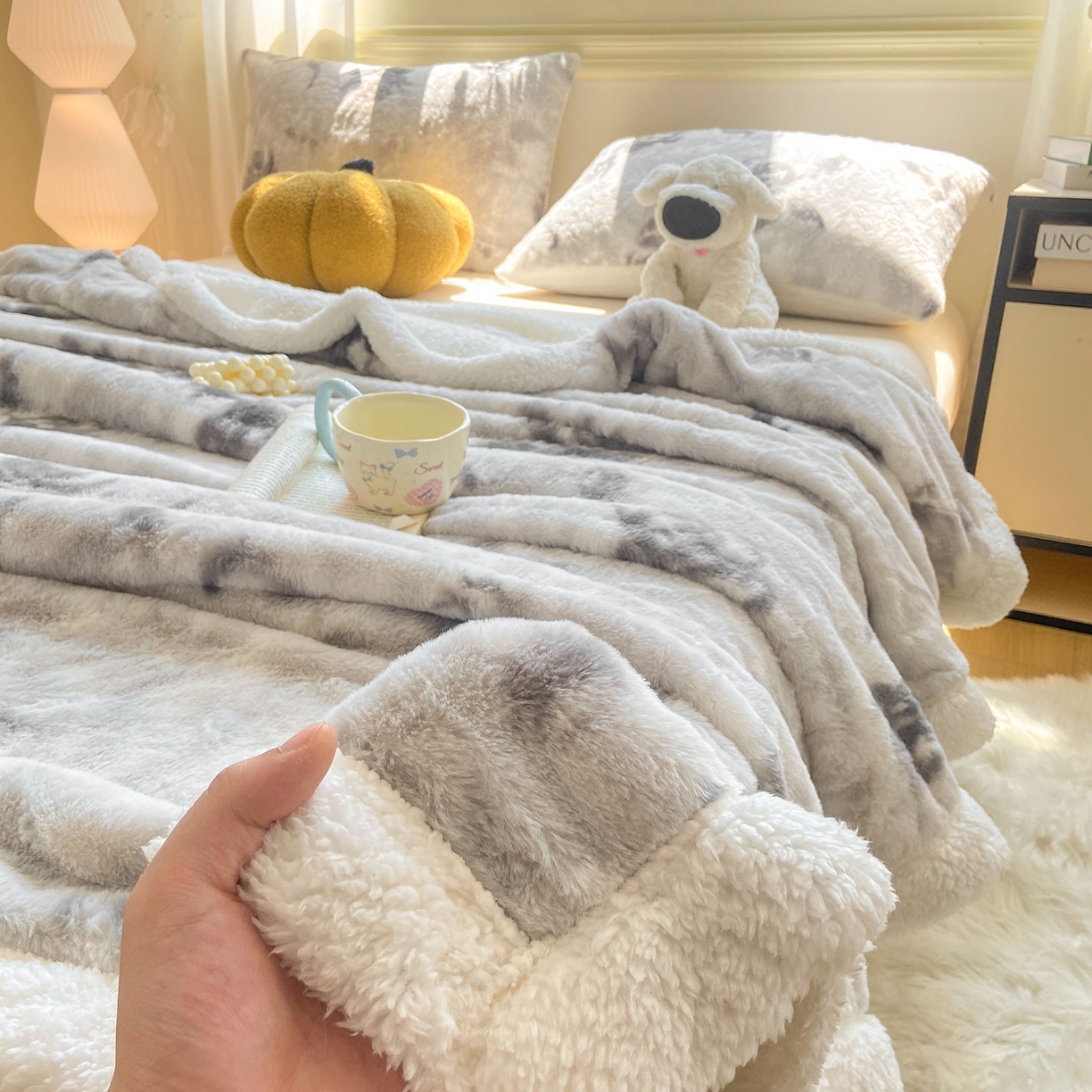 91家纺网 家纺一手货源 找家纺 眠势力 2025新款兔毛绒毛毯冬季加绒加厚盖毯兔兔绒保暖毯子带拉链-小清新系列 水墨玫瑰