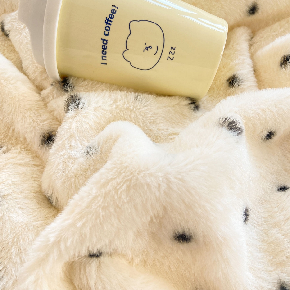 91家纺网 家纺一手货源 找家纺 眠势力 2025新款兔毛绒毛毯冬季加绒加厚盖毯兔兔绒保暖毯子带拉链-小清新系列 经典波点