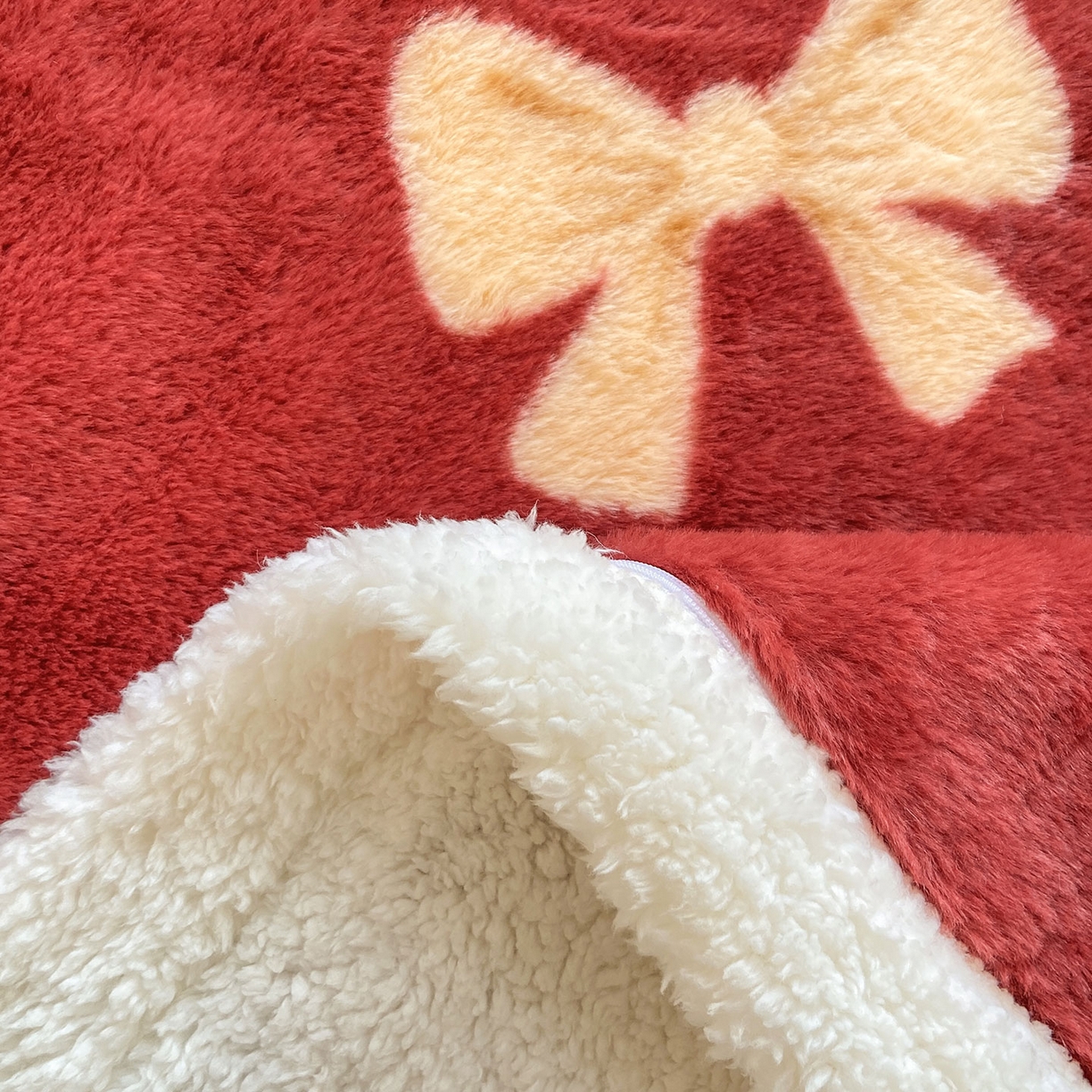 91家纺网 家纺一手货源 找家纺 眠势力 2025新款兔毛绒毛毯冬季加绒加厚盖毯兔兔绒保暖毯子带拉链-小清新系列 暖红梦境