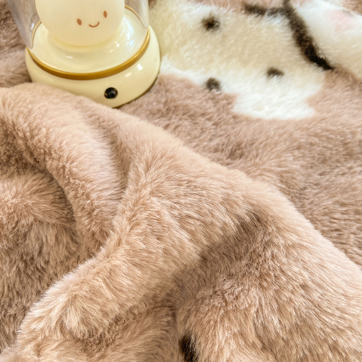 91家纺网 家纺一手货源 找家纺 眠势力 2025新款兔毛绒毛毯冬季加绒加厚盖毯兔兔绒保暖毯子带拉链-小清新系列 斑点狗