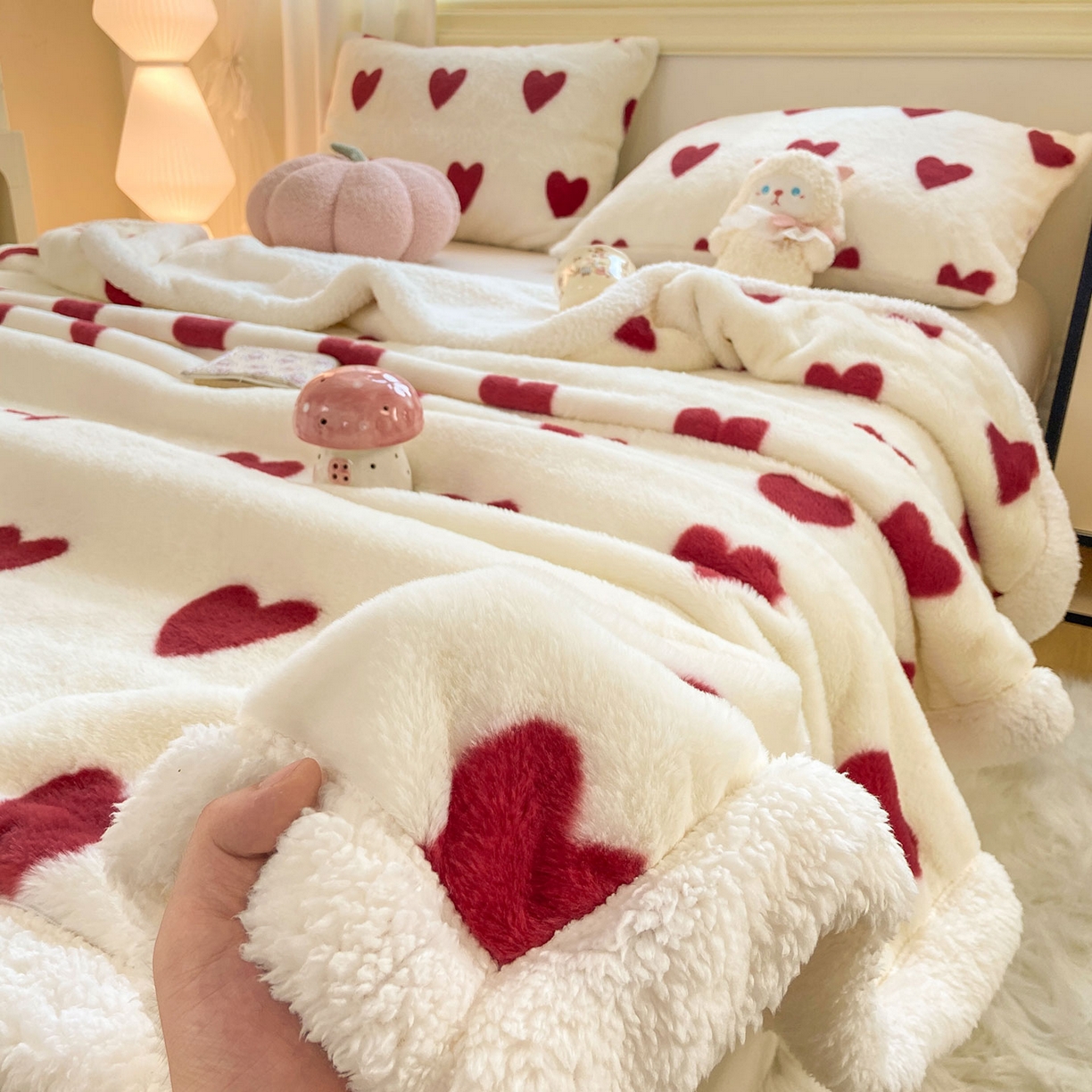91家纺网 家纺一手货源 找家纺 眠势力 2025新款兔毛绒毛毯冬季加绒加厚盖毯兔兔绒保暖毯子带拉链-小清新系列 爱心红