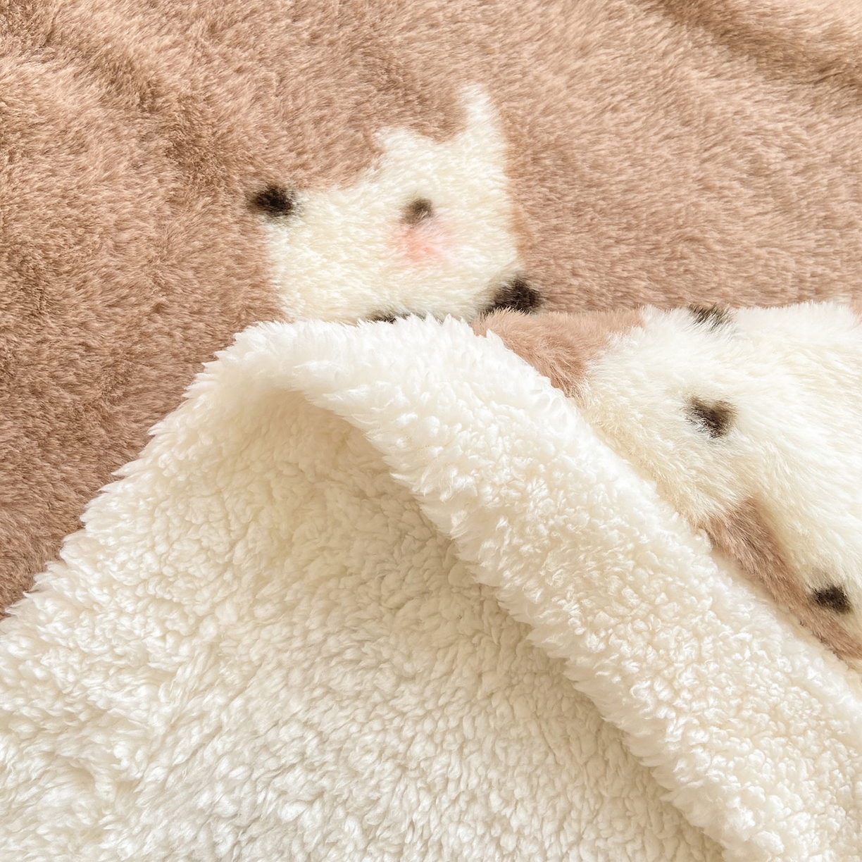 91家纺网 家纺一手货源 找家纺 眠势力 2025新款兔毛绒毛毯冬季加绒加厚盖毯兔兔绒保暖毯子带拉链-小清新系列 斑点狗