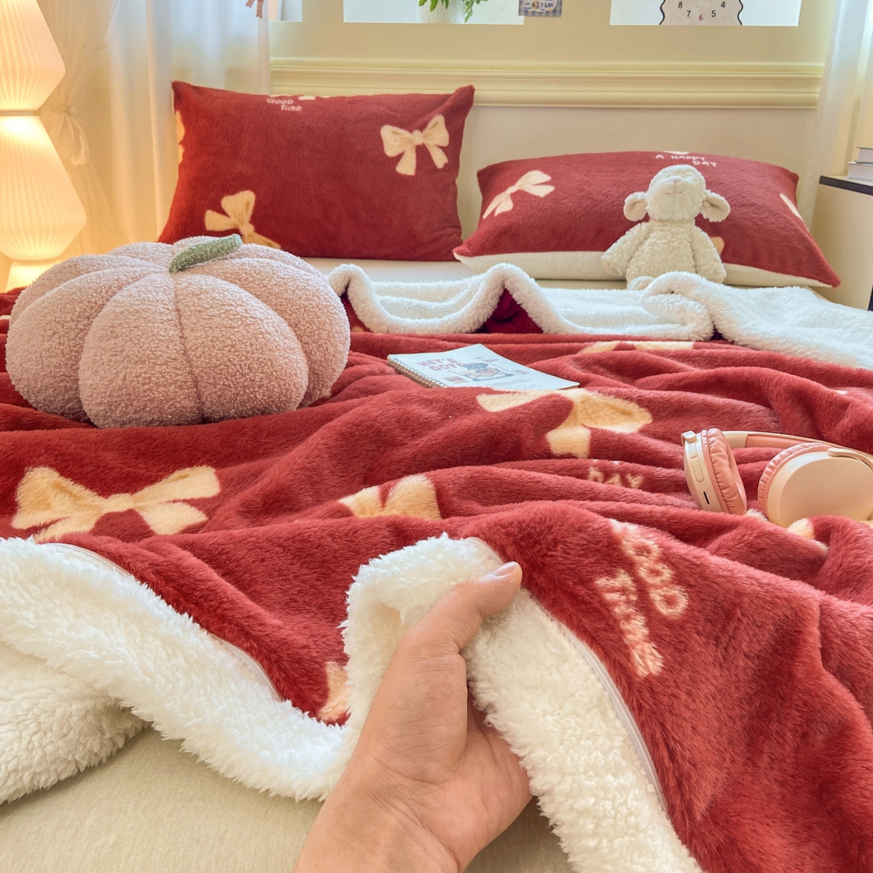 91家纺网 家纺一手货源 找家纺 眠势力 2025新款兔毛绒毛毯冬季加绒加厚盖毯兔兔绒保暖毯子带拉链-小清新系列 暖红梦境