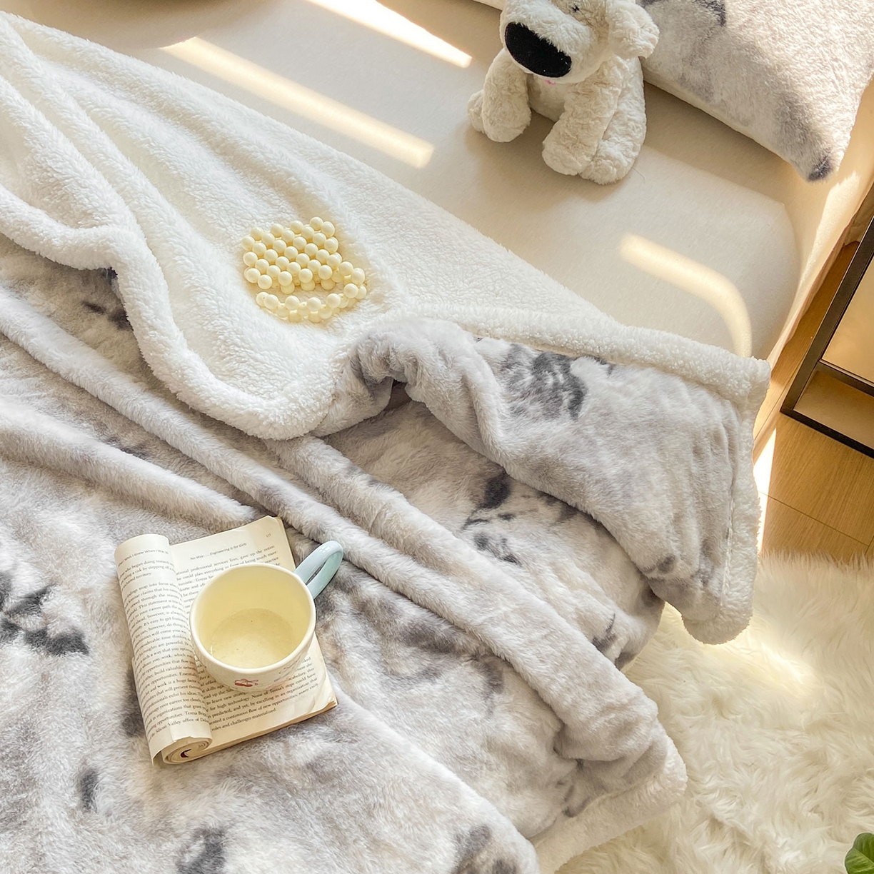 91家纺网 家纺一手货源 找家纺 眠势力 2025新款兔毛绒毛毯冬季加绒加厚盖毯兔兔绒保暖毯子带拉链-小清新系列 水墨玫瑰