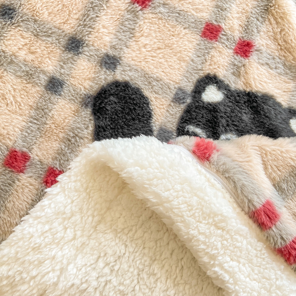 91家纺网 家纺一手货源 找家纺 眠势力 2025新款兔毛绒毛毯冬季加绒加厚盖毯兔兔绒保暖毯子带拉链-小清新系列 呆萌猫咪