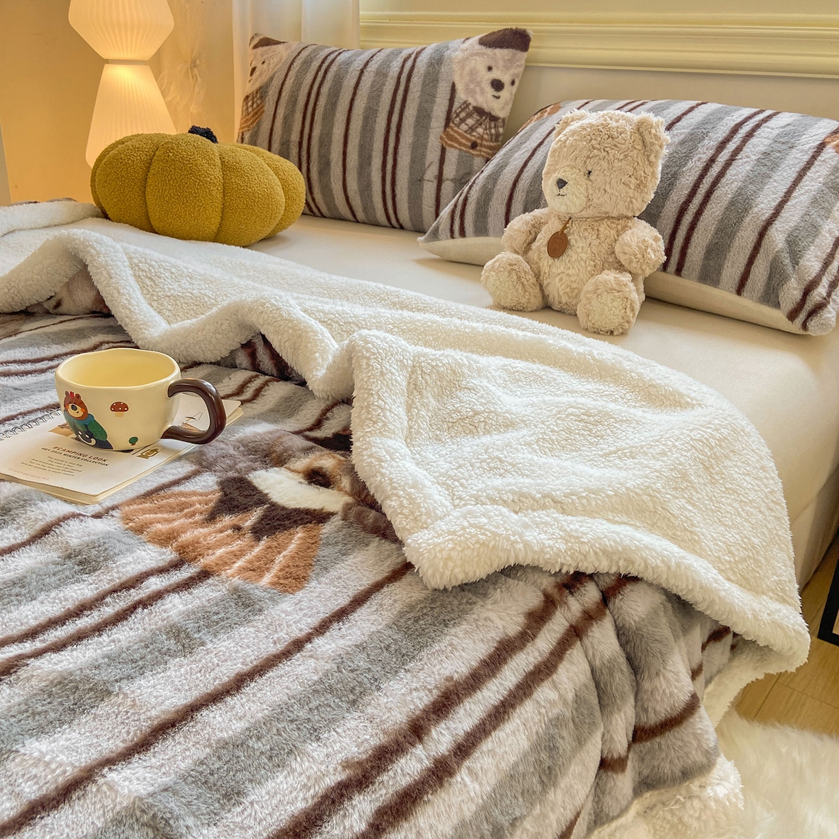 91家纺网 家纺一手货源 找家纺 眠势力 2025新款兔毛绒毛毯冬季加绒加厚盖毯兔兔绒保暖毯子带拉链-小清新系列 酷酷熊