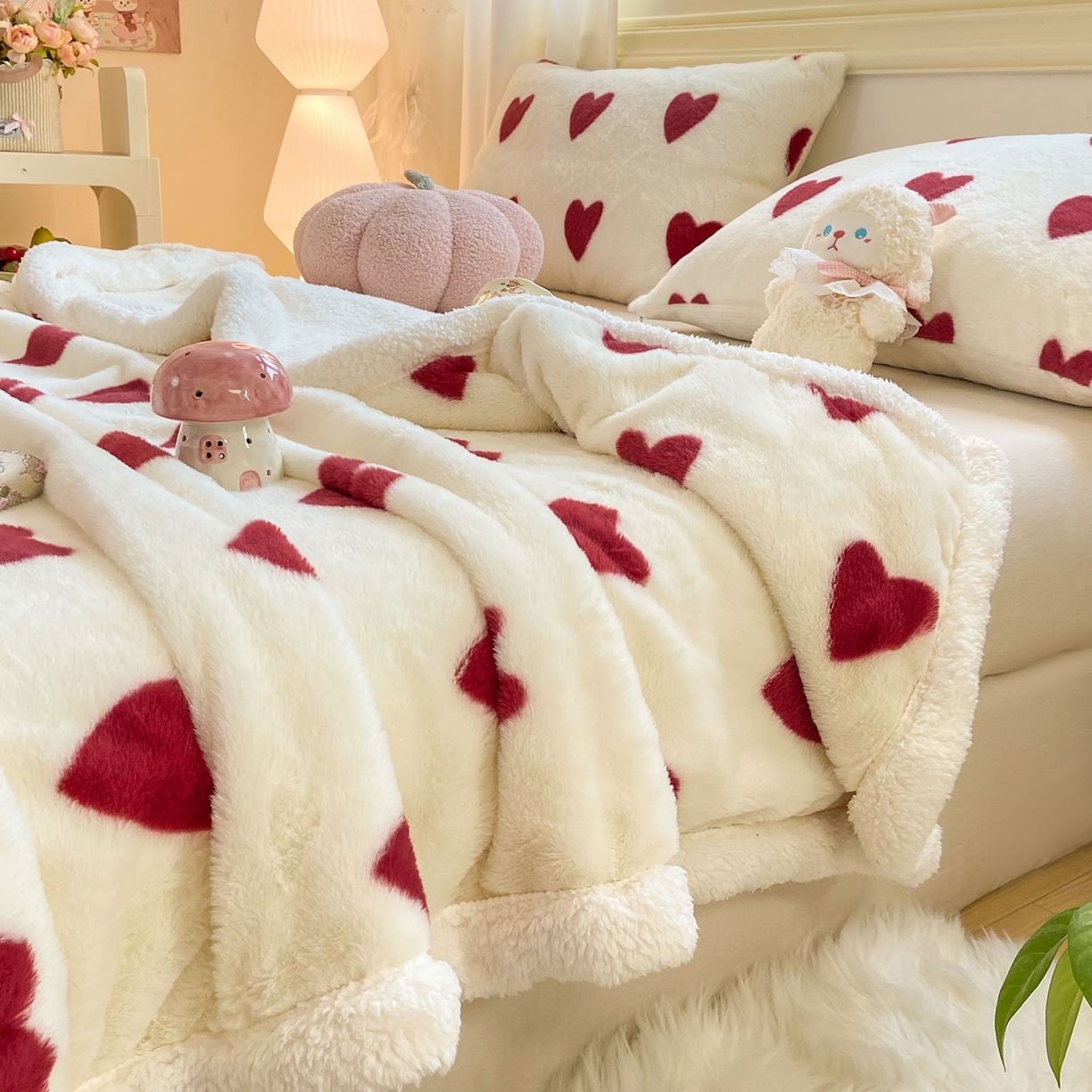 91家纺网 家纺一手货源 找家纺 眠势力 2025新款兔毛绒毛毯冬季加绒加厚盖毯兔兔绒保暖毯子带拉链-小清新系列 爱心红