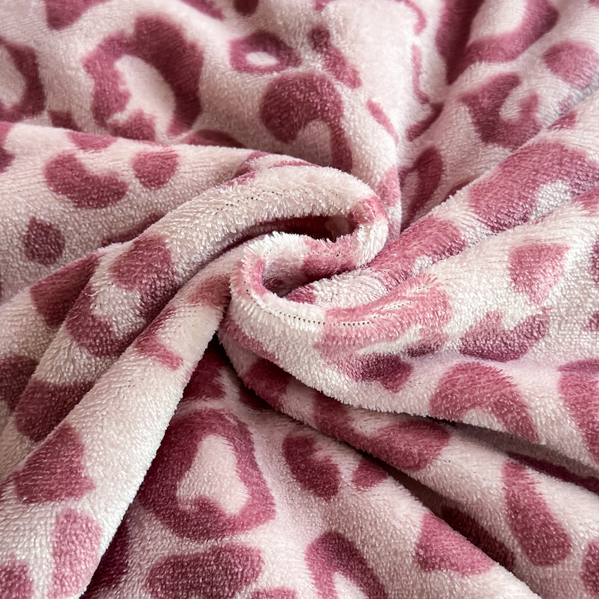 91家纺网 家纺一手货源 找家纺 艾咪-Amy ntmy 2025新款毛球款法式复古风牛奶绒双层毯毛毯毯子 躲猫猫粉