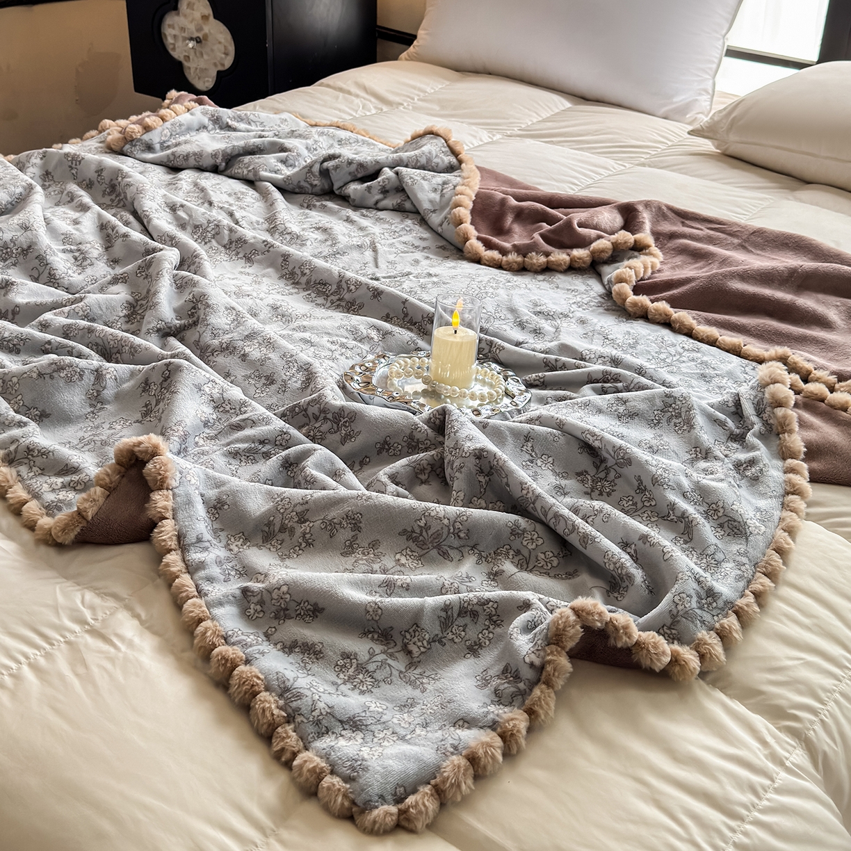 91家纺网 家纺一手货源 找家纺 艾咪-Amy ntmy 2025新款毛球款法式复古风牛奶绒双层毯毛毯毯子 梦花影