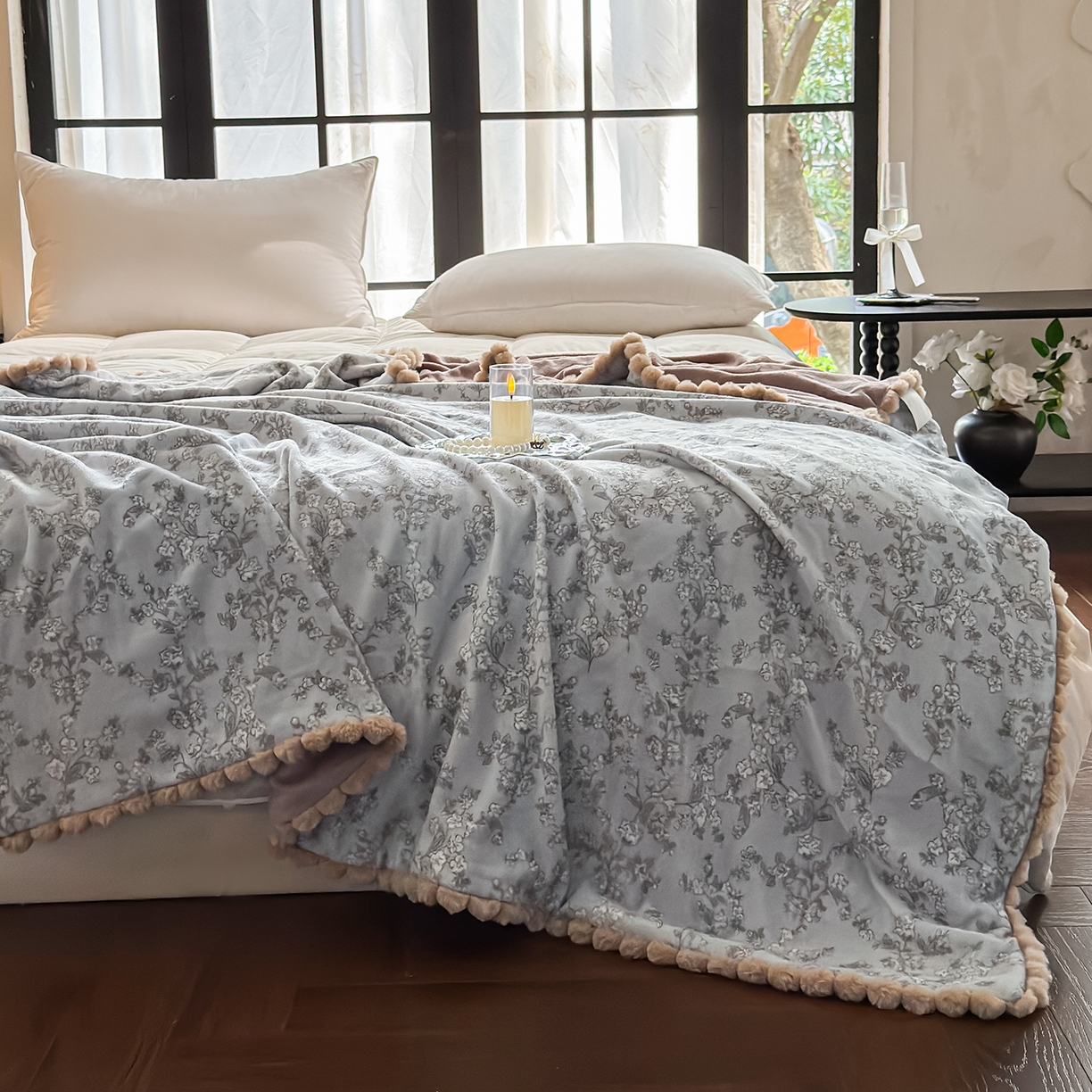 91家纺网 家纺一手货源 找家纺 艾咪-Amy ntmy 2025新款毛球款法式复古风牛奶绒双层毯毛毯毯子 梦花影