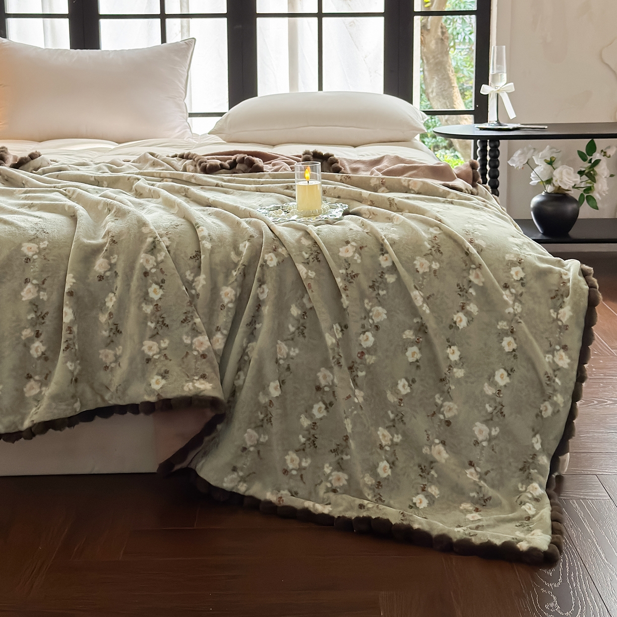 91家纺网 家纺一手货源 找家纺 艾咪-Amy ntmy 2025新款毛球款法式复古风牛奶绒双层毯毛毯毯子 清香咖