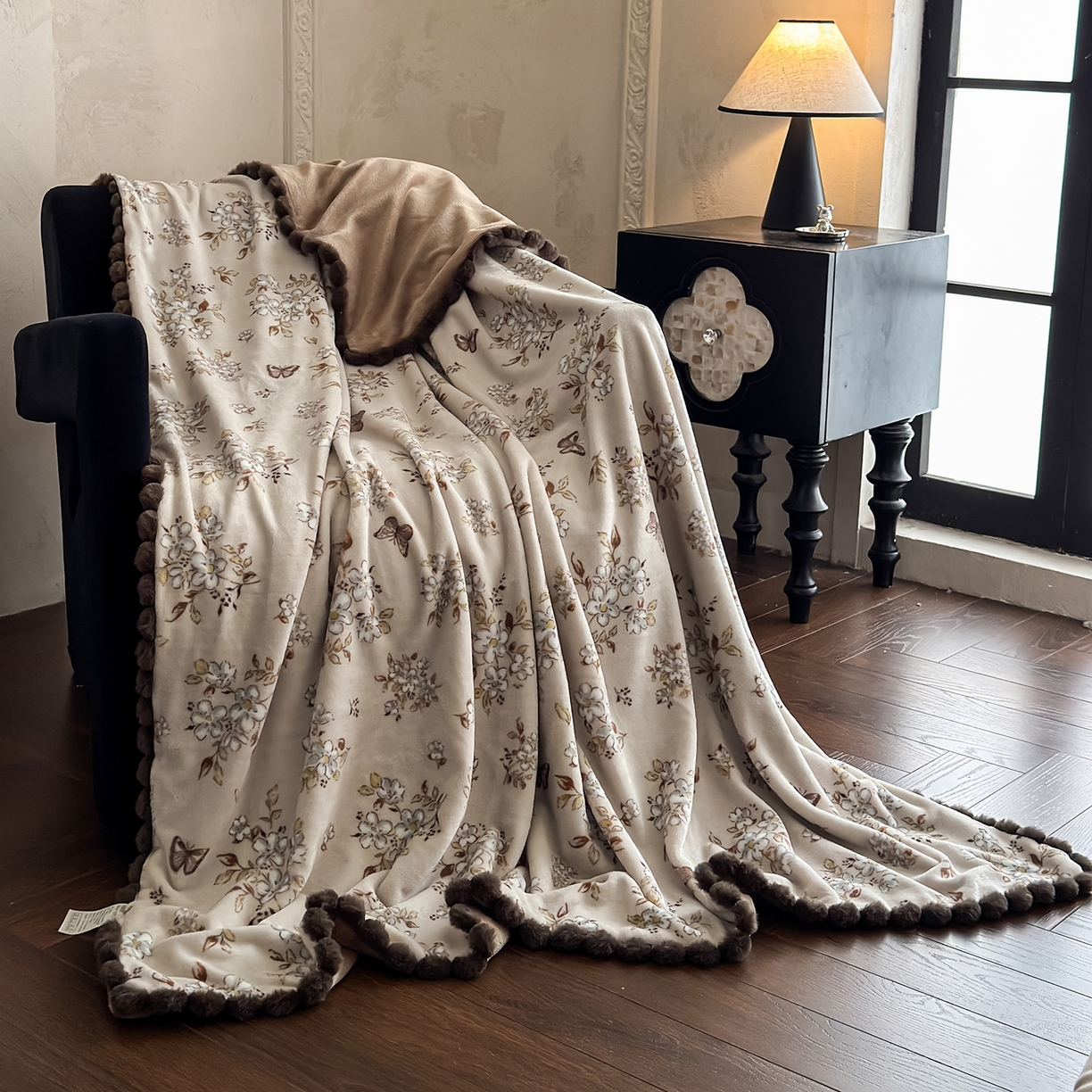 91家纺网 家纺一手货源 找家纺 艾咪-Amy ntmy 2025新款毛球款法式复古风牛奶绒双层毯毛毯毯子 北茉