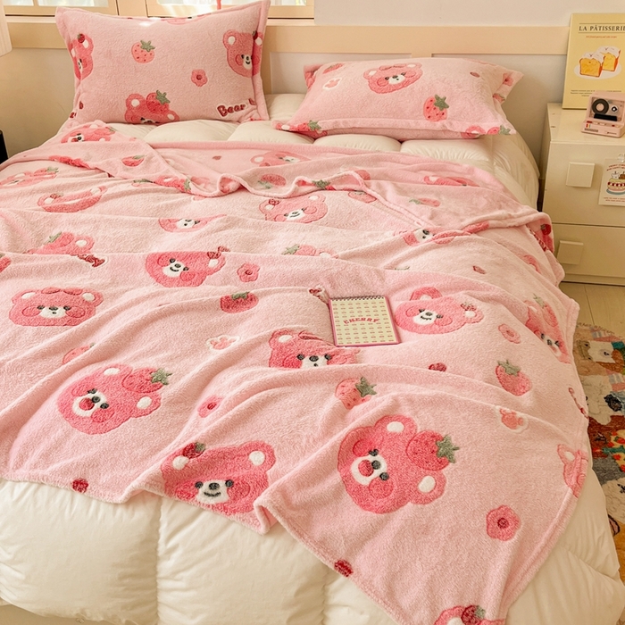 91家纺网 家纺一手货源 找家纺 川悦生活 2025新款高克重双面雪花绒印花毛毯三件套 毛毯甜系粉熊