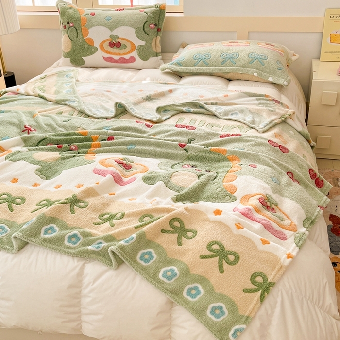 91家纺网 家纺一手货源 找家纺 川悦生活 2025新款高克重双面雪花绒印花毛毯三件套 毛毯甜系龙龙