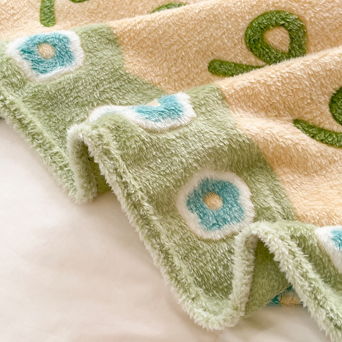 91家纺网 家纺一手货源 找家纺 川悦生活 2025新款高克重双面雪花绒印花毛毯三件套 毛毯甜系龙龙