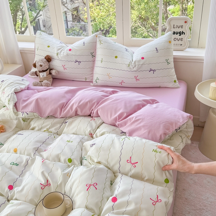 91家纺网 家纺一手货源 找家纺 仟岸家纺 2025新款亲肤舒适水洗棉四件套系列 幻彩