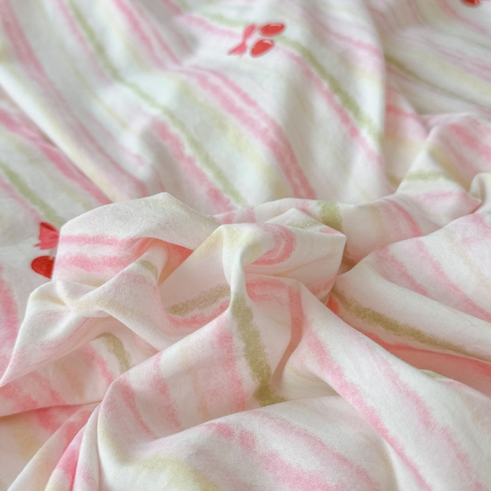 91家纺网 家纺一手货源 找家纺 仟岸家纺 2025新款亲肤舒适水洗棉四件套系列 可爱樱桃