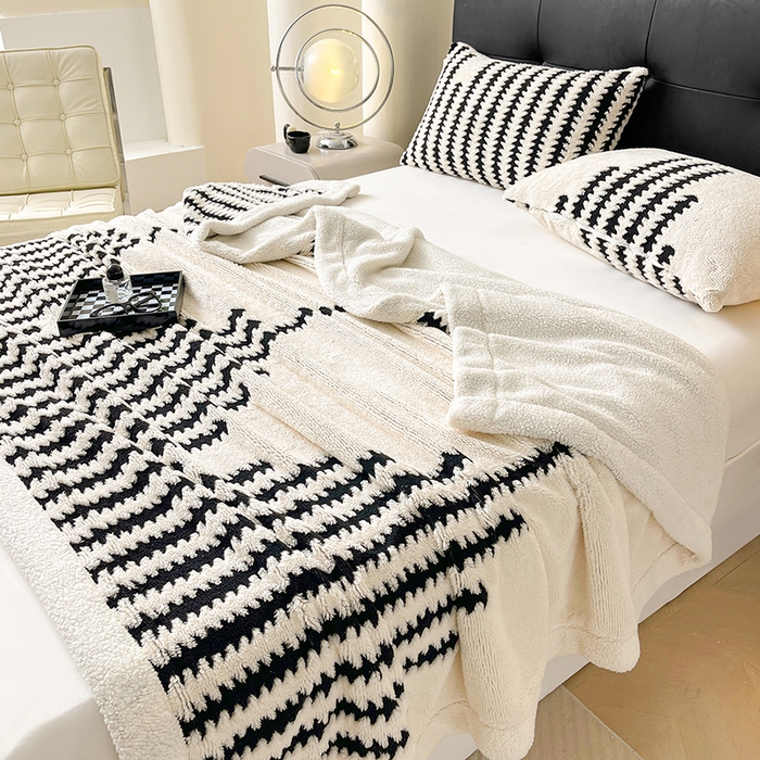 91家纺网 家纺一手货源 找家纺 可恩欣 2025新款舒棉绒提花双层毛毯-留白-羽墨西雅黑