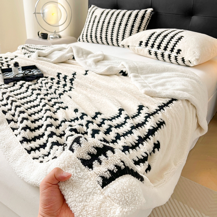 91家纺网 家纺一手货源 找家纺 可恩欣 2025新款舒棉绒提花双层毛毯-留白-羽墨西雅黑